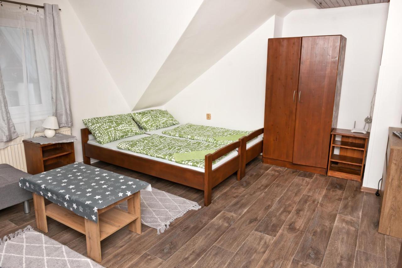 Pod Svahem Lodge Zelezna Ruda